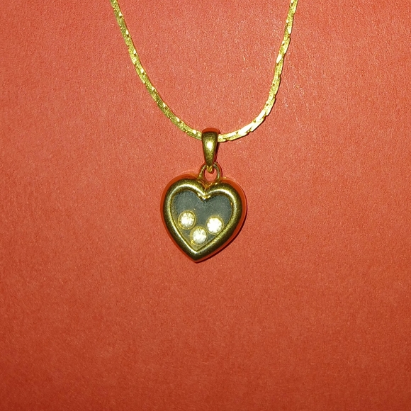 Gold Heart Pendant Necklace - Picture 1 of 3